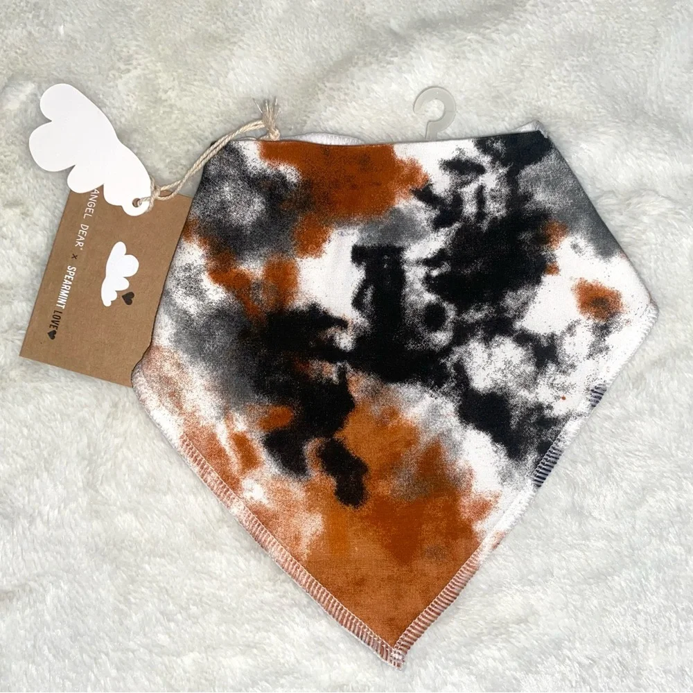NWT Angel Dear Baby Bib